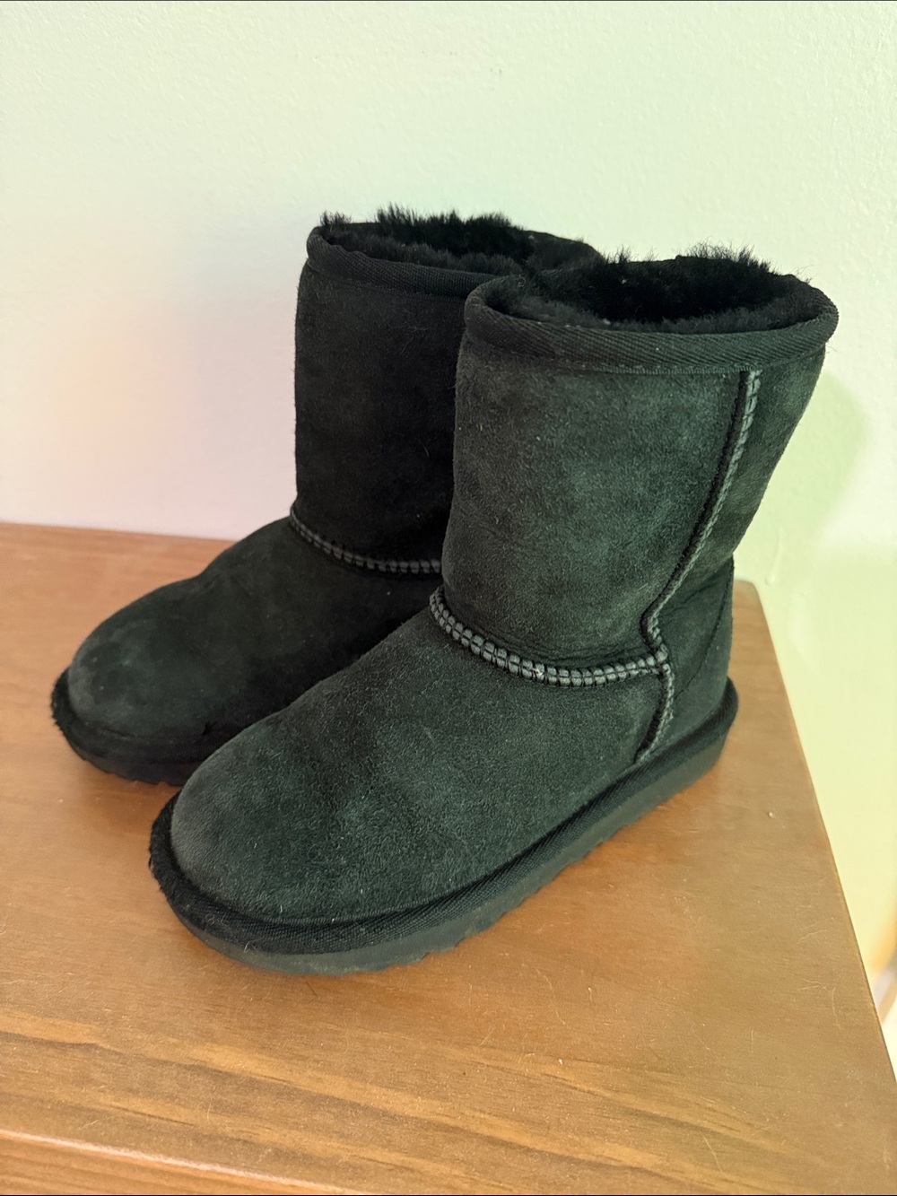 UGG Toddler Kids 12 Black Suede Plush-Lined Boots